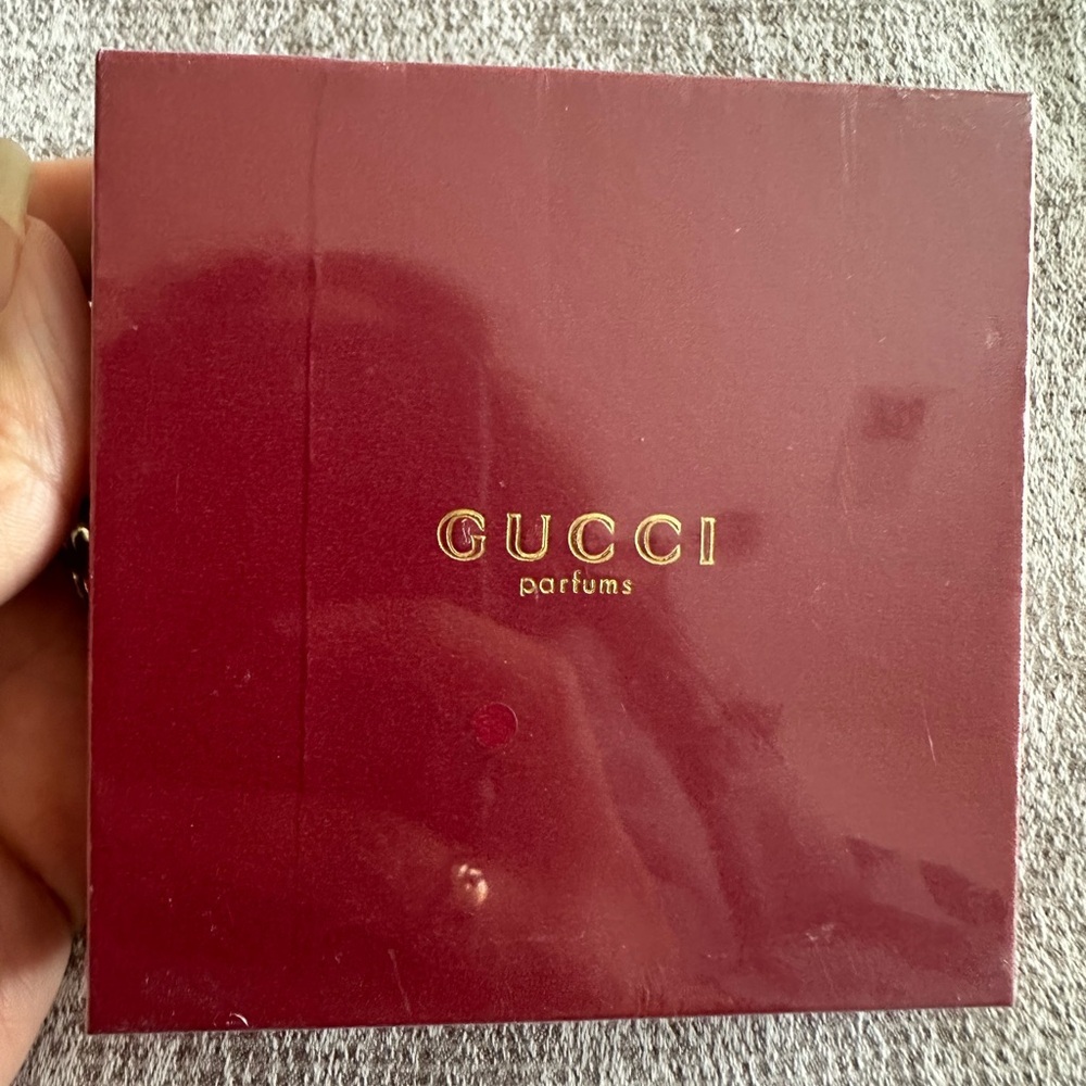 Gucci Gold Embossed Compact Mirror - Picture 5 of 6